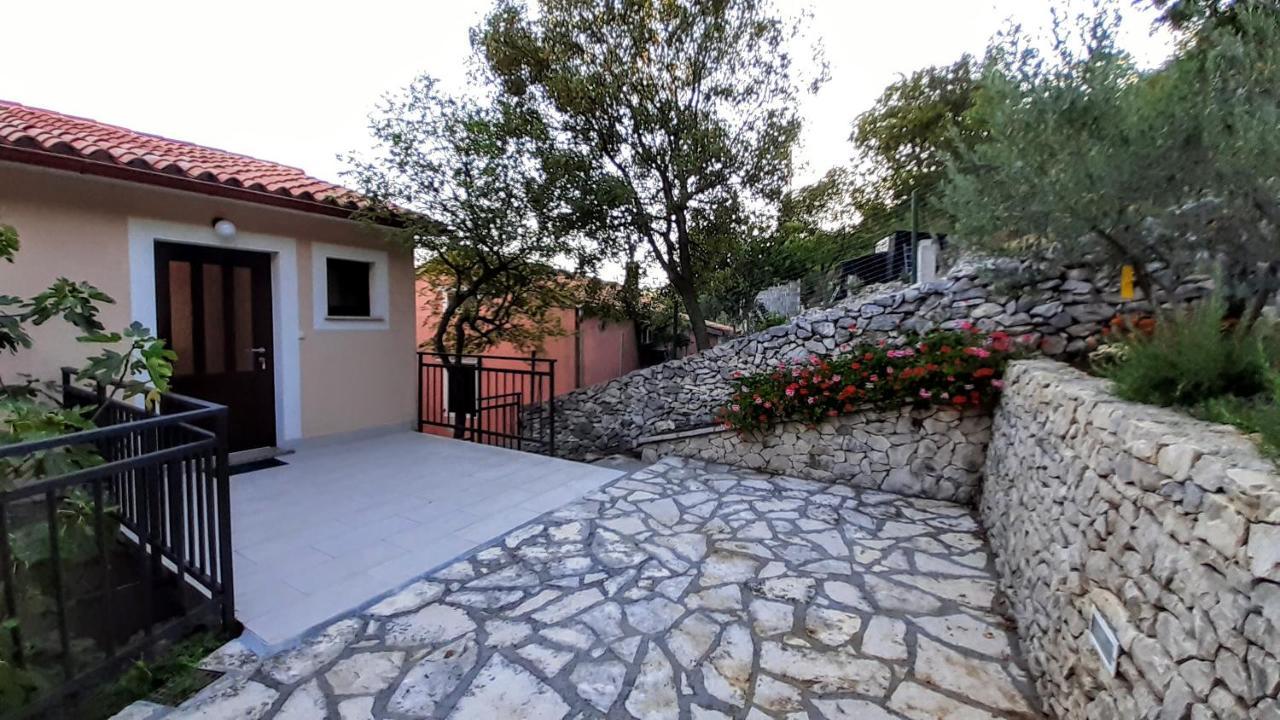 Studio Elvis Plomin Exterior photo