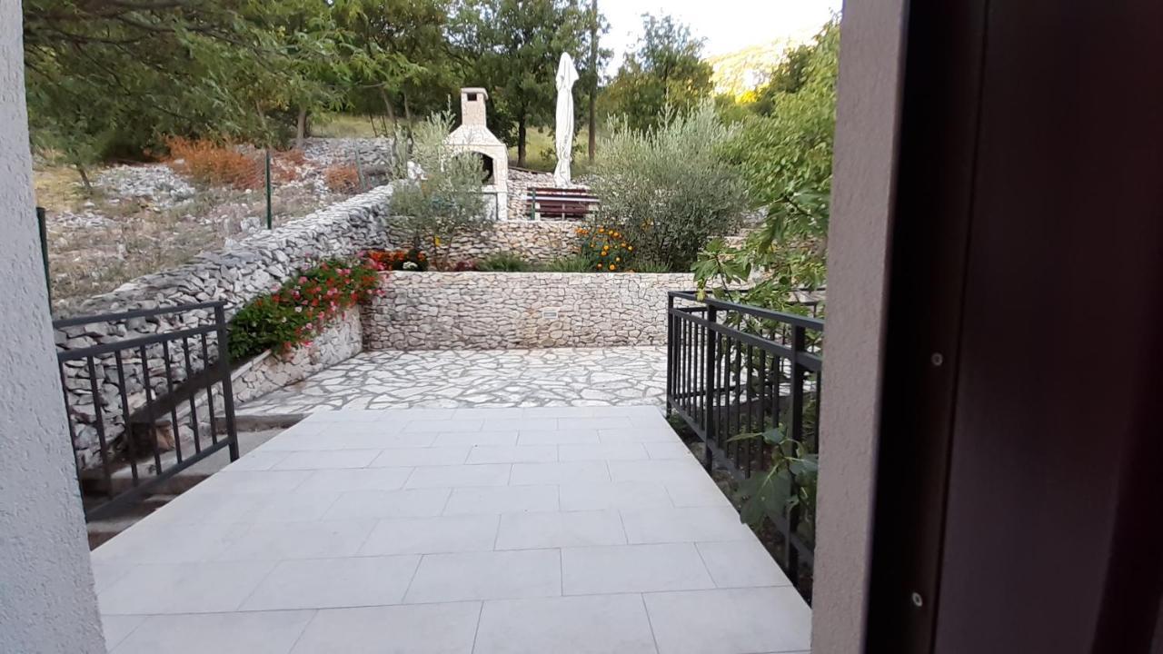 Studio Elvis Plomin Exterior photo